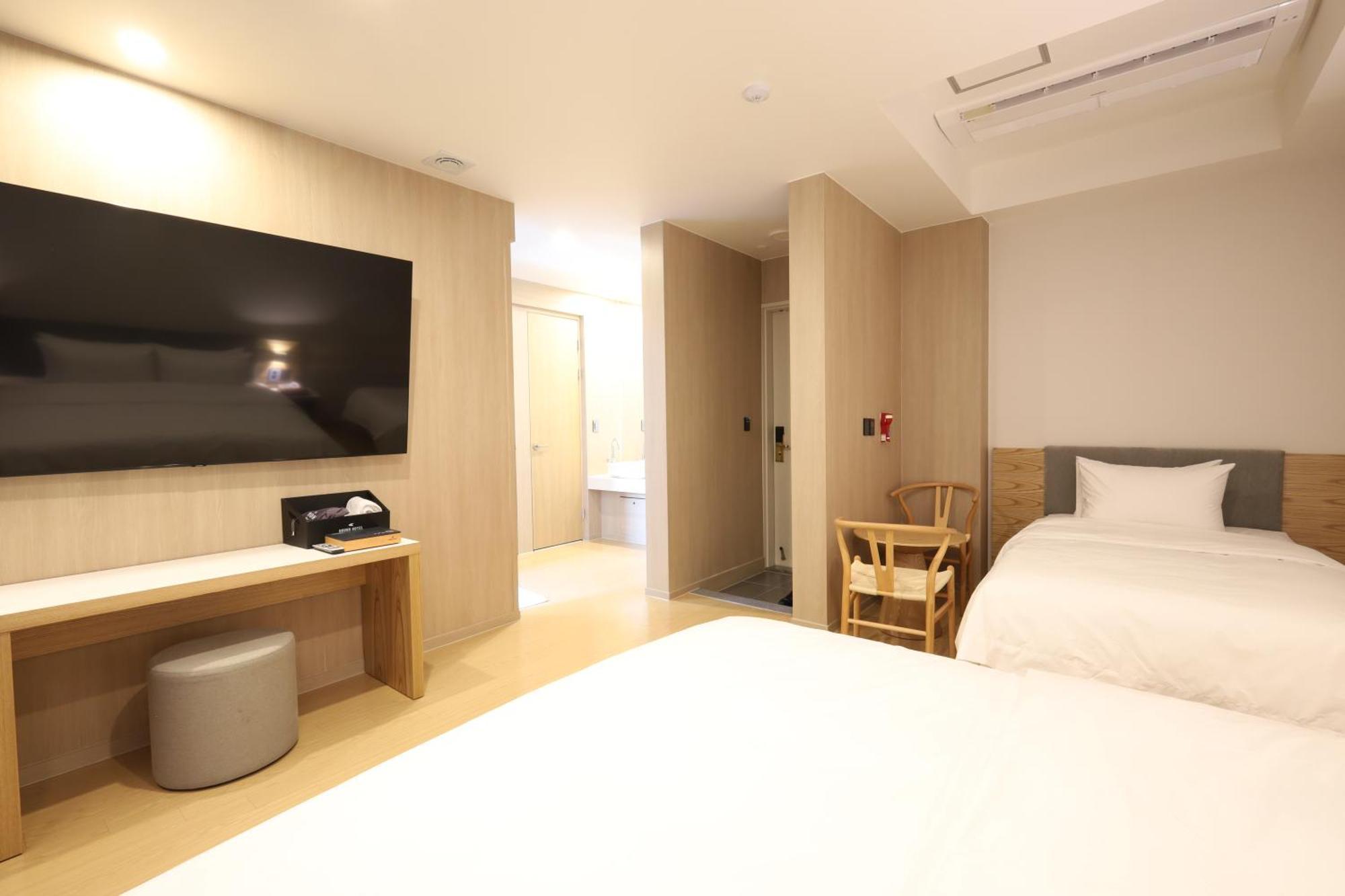 Hound Hotel Changwon Eksteriør billede