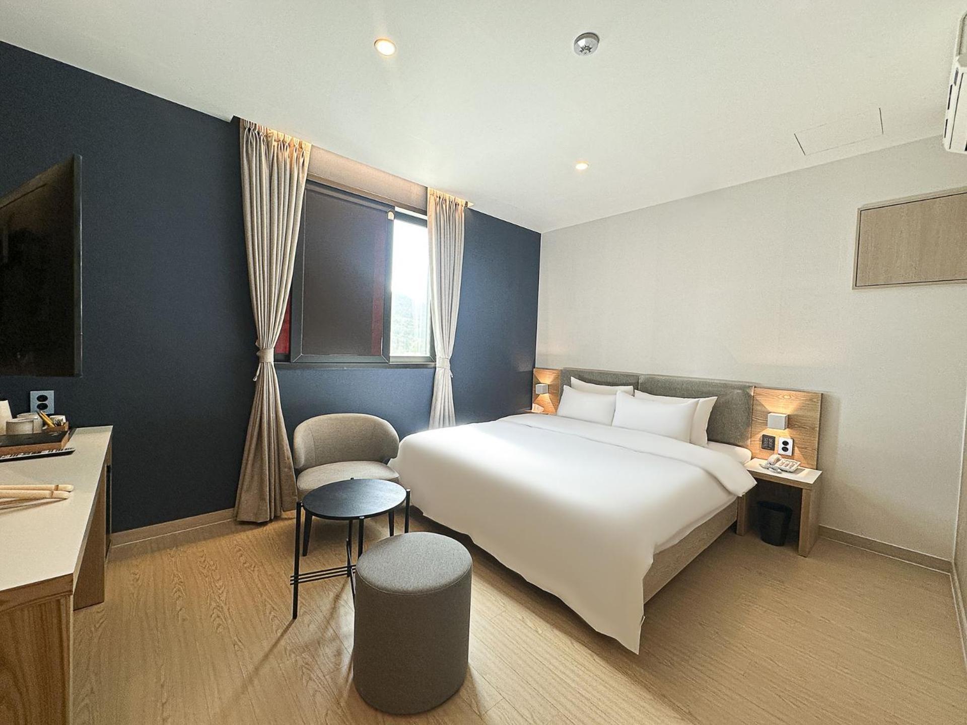 Hound Hotel Changwon Eksteriør billede