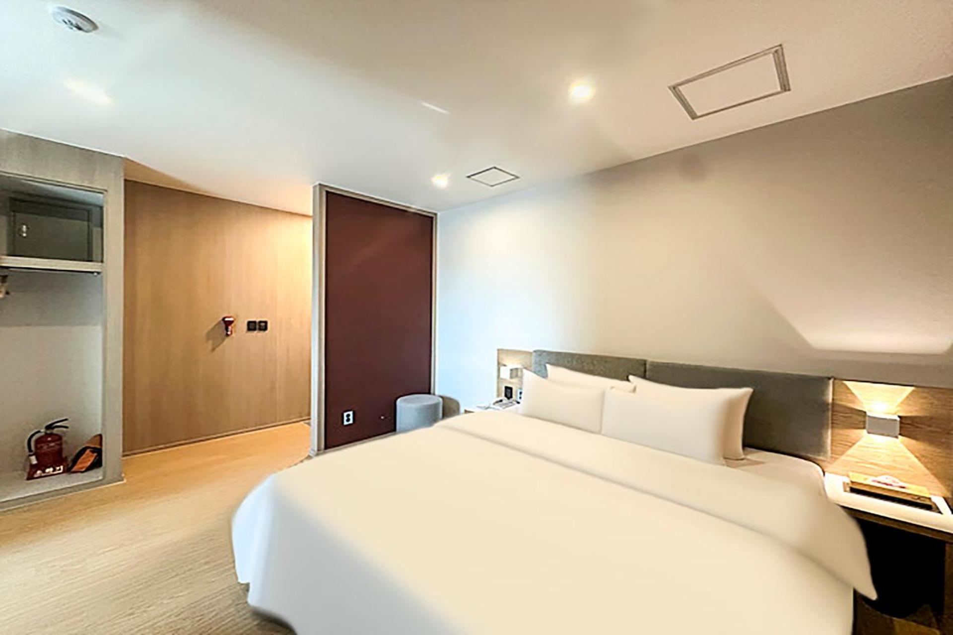 Hound Hotel Changwon Eksteriør billede