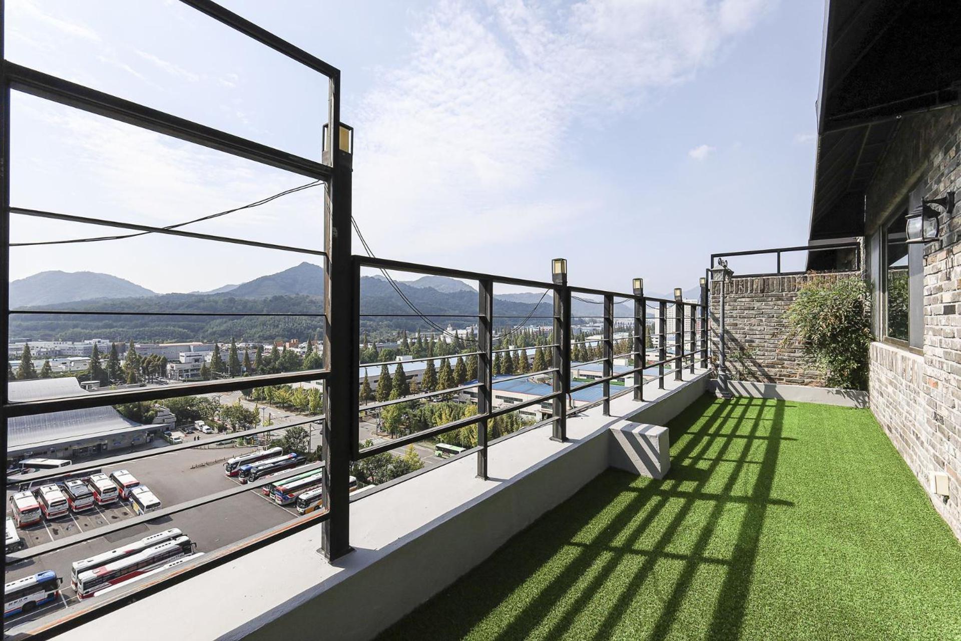 Hound Hotel Changwon Eksteriør billede