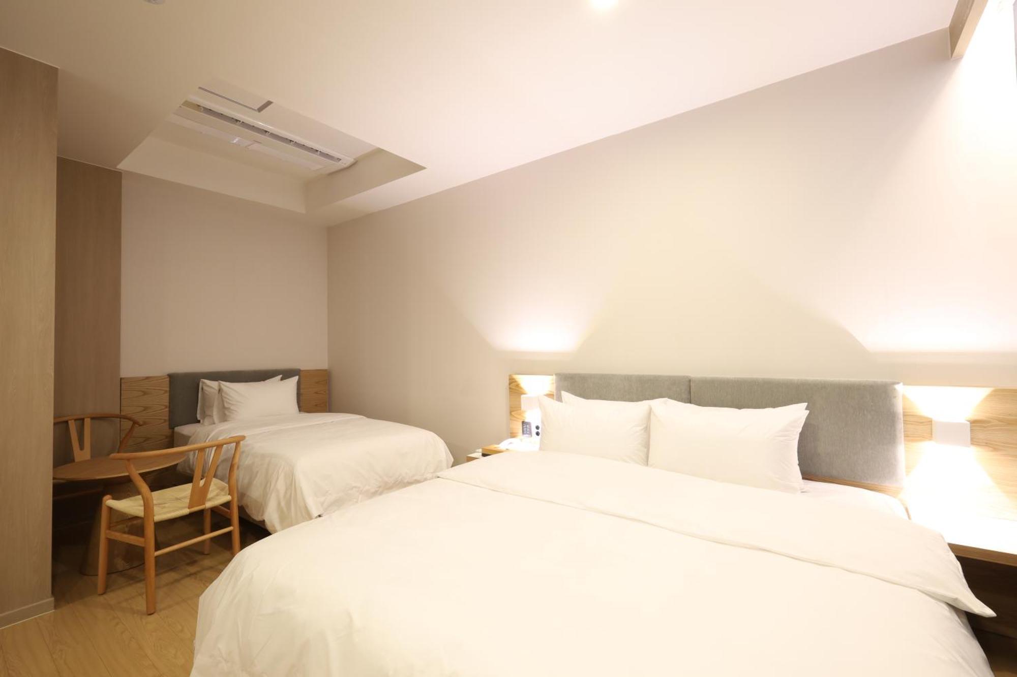Hound Hotel Changwon Eksteriør billede