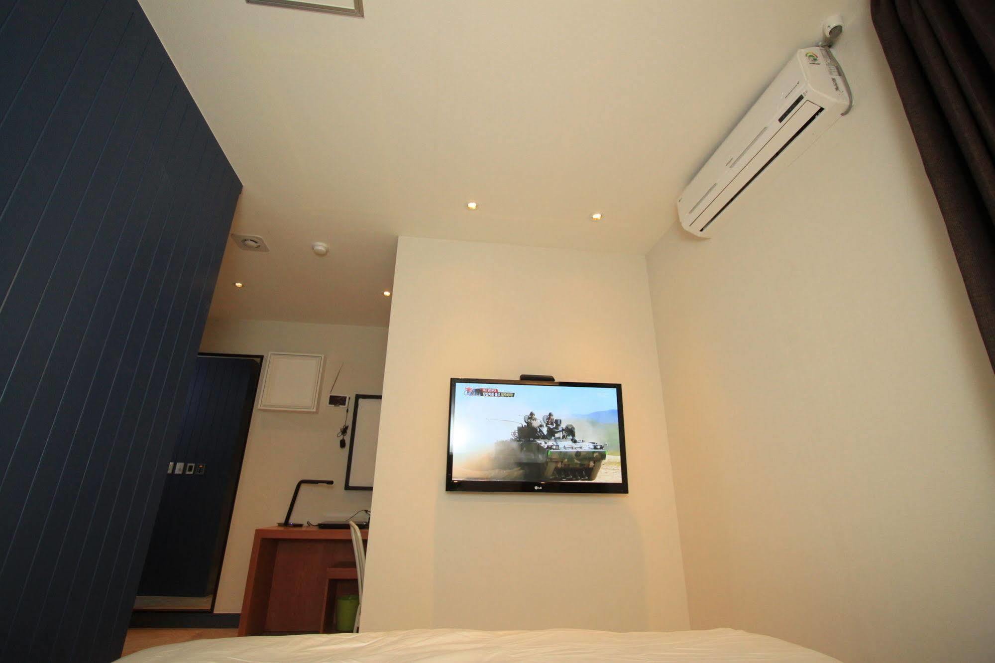 Hound Hotel Changwon Eksteriør billede