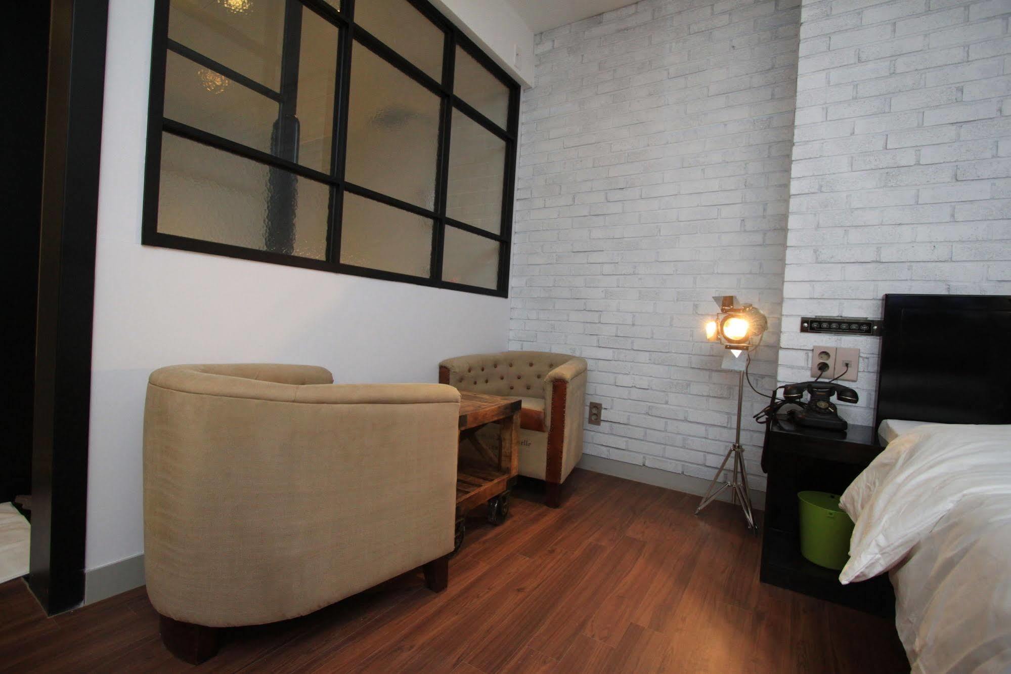 Hound Hotel Changwon Eksteriør billede
